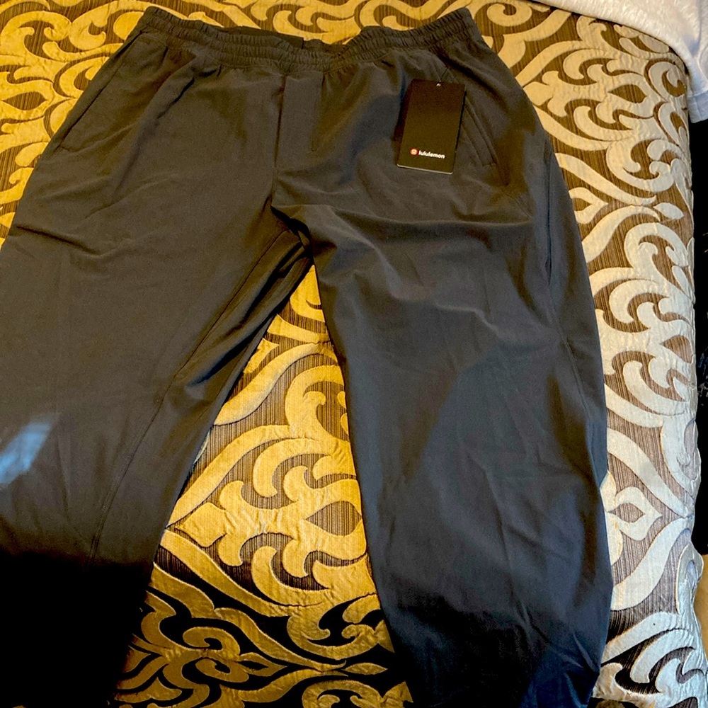 Lululemon peace breaker pants